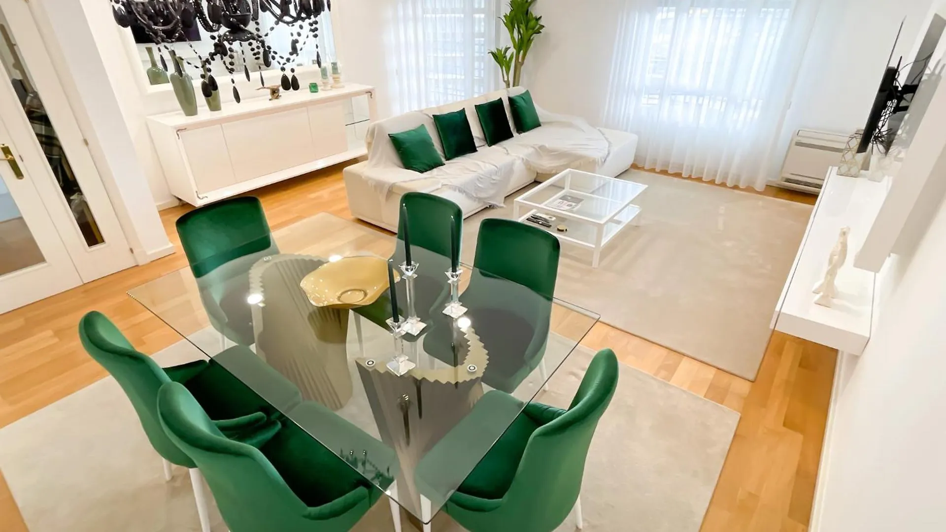 Prestige Lisbon Entire 3 Bedroom Luxury Apartment