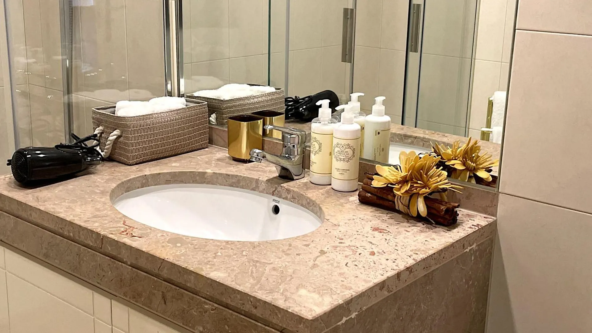 Prestige Lisbon Residence Luxury Apartment