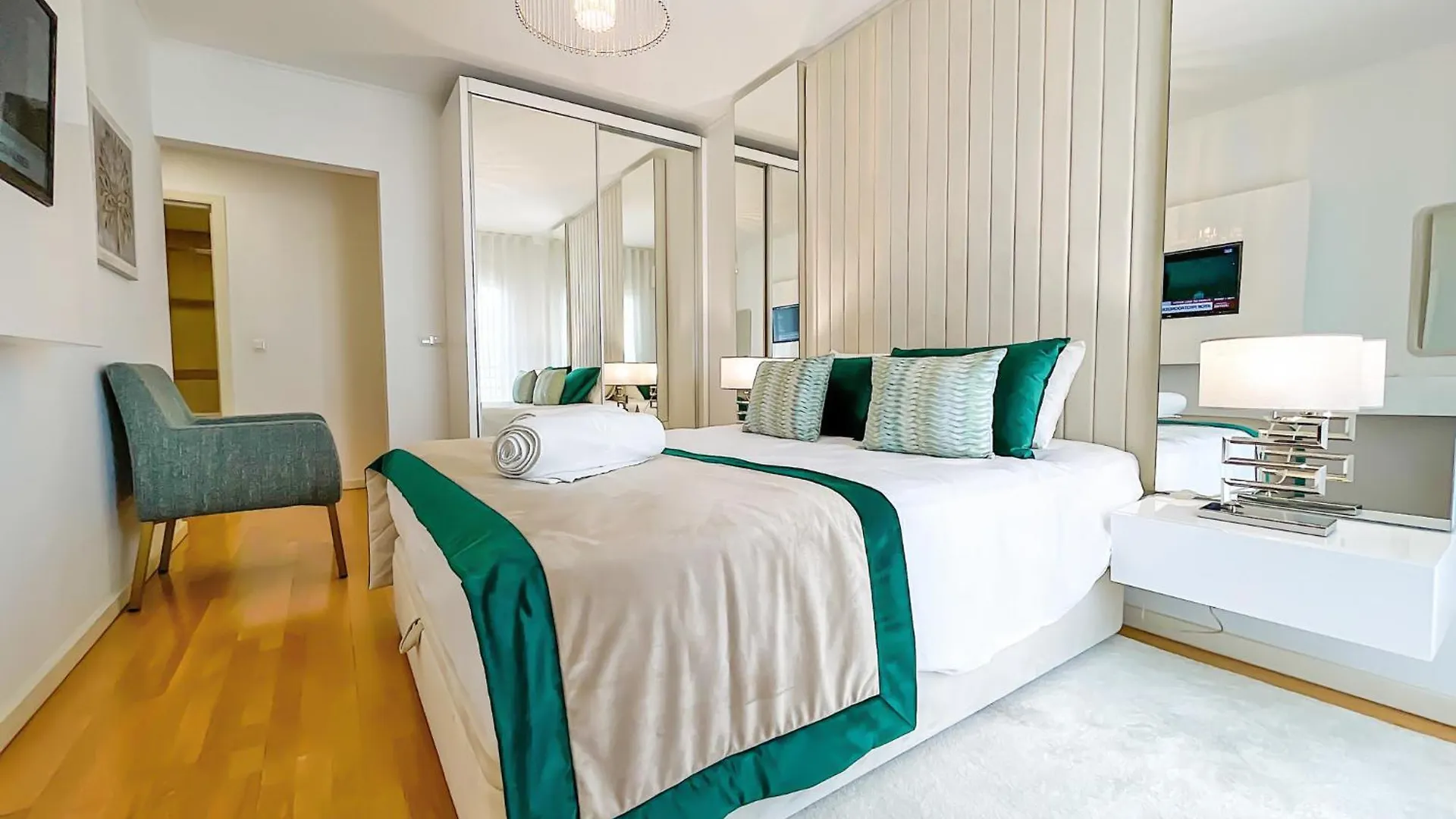 Prestige Lisbon Entire 3 Bedroom Luxury Apartment
