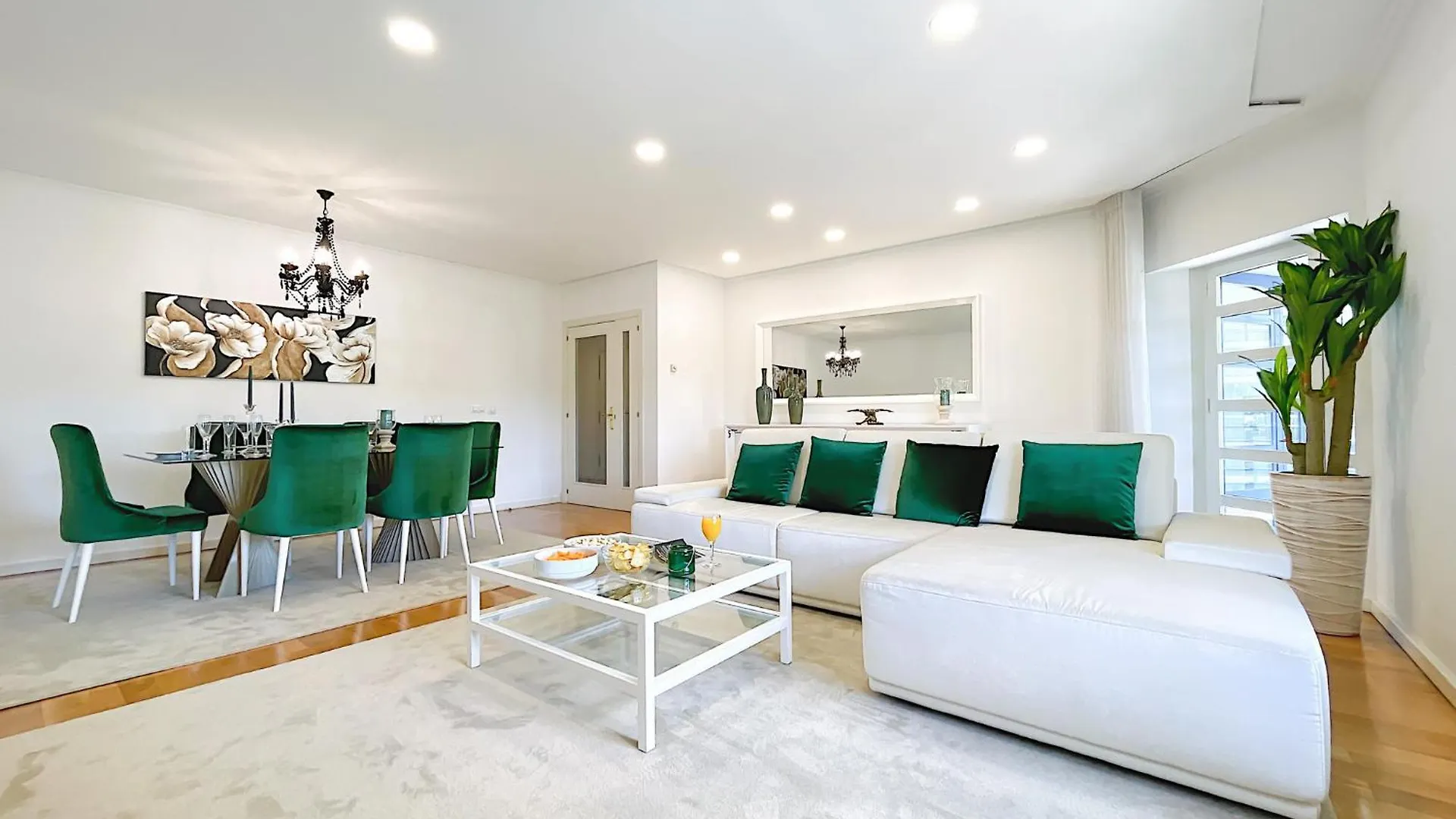 Prestige Lisbon Entire 3 Bedroom Luxury Apartment
